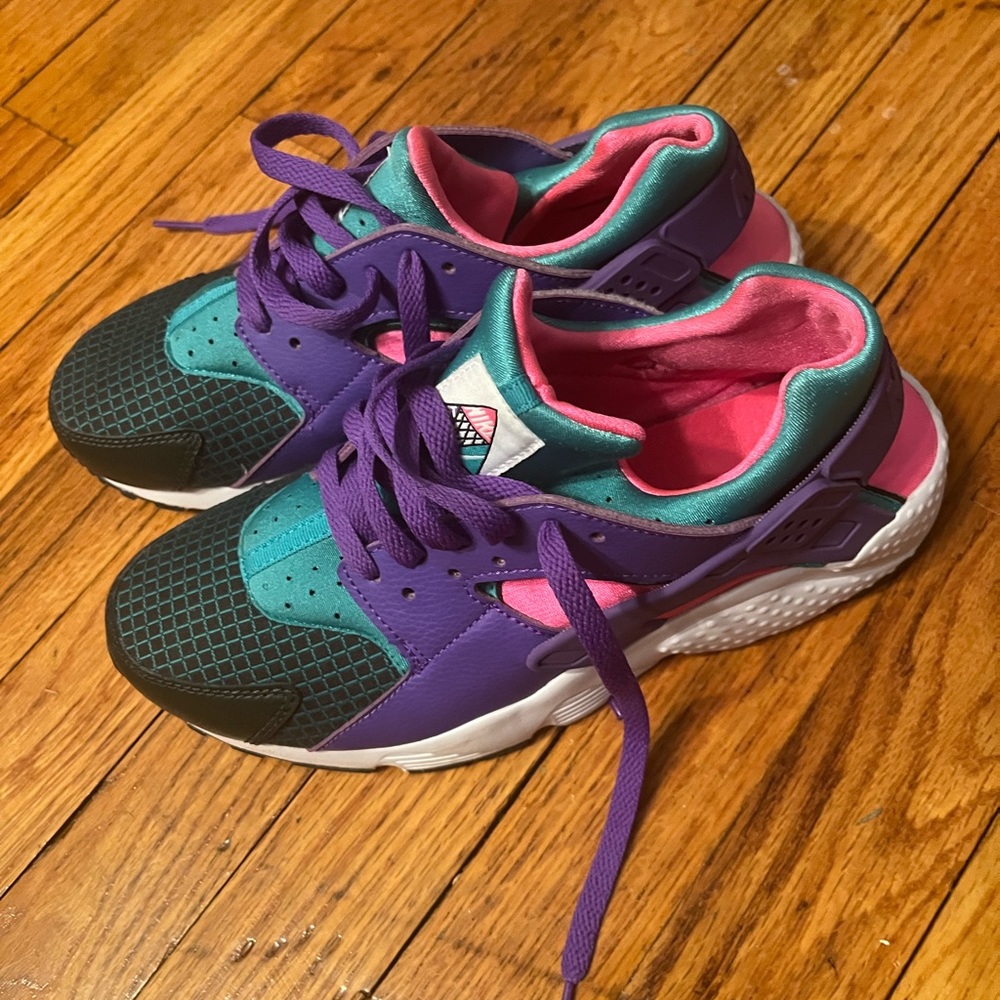 Nike Huaraches (7Y)